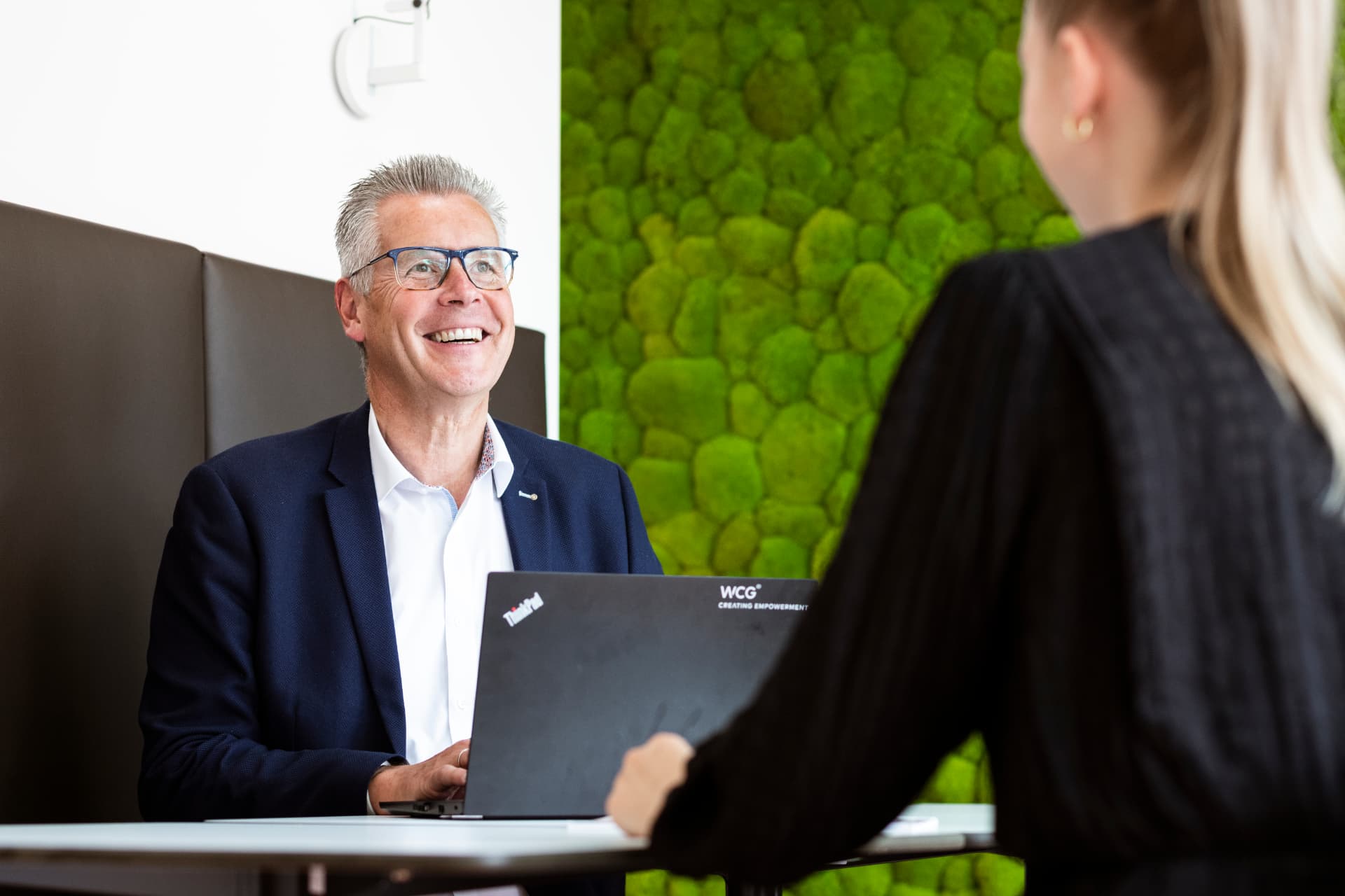Ralf W. Borcherding im Beratungsgespräch